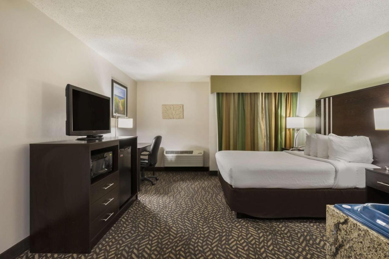 Best Western Indian Oak Честертон Экстерьер фото