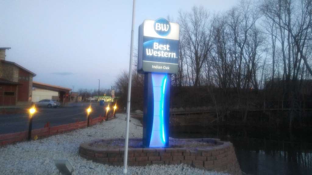Best Western Indian Oak Честертон Экстерьер фото